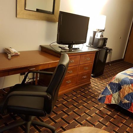Le Mars Inn And Suites Εξωτερικό φωτογραφία