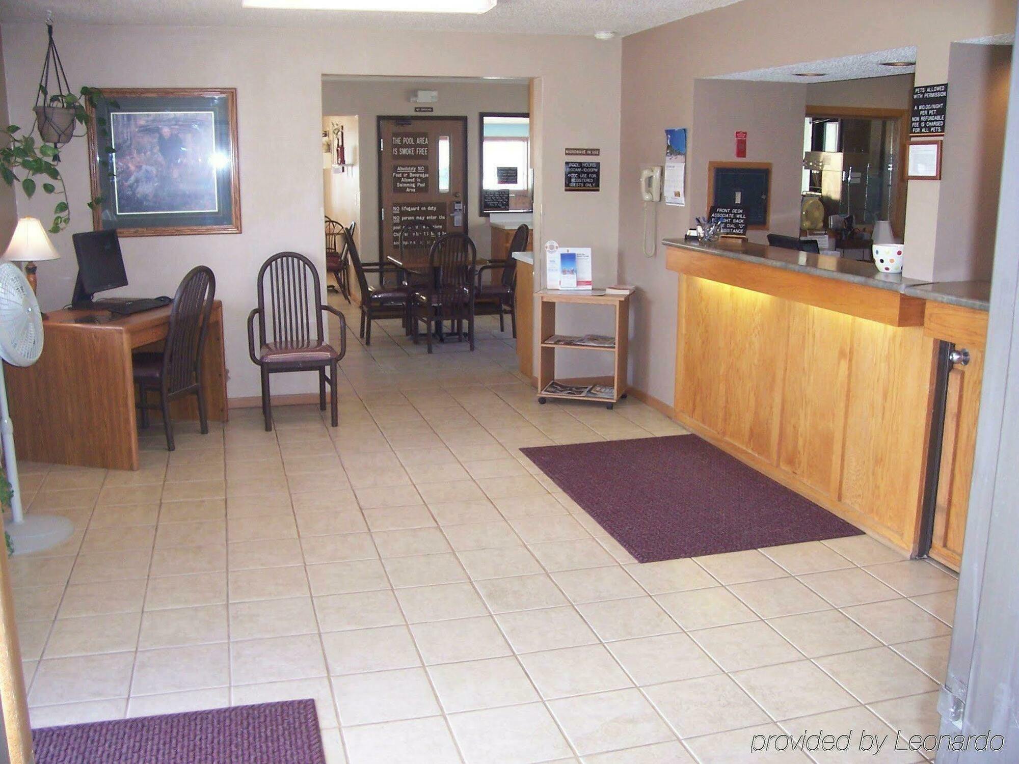 Le Mars Inn And Suites Εσωτερικό φωτογραφία