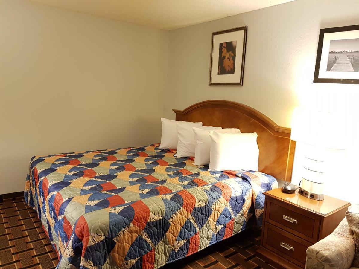Le Mars Inn And Suites Εξωτερικό φωτογραφία
